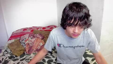 Snapshot of picaszomilos350 chatting on December 3, 2025, 11:19 am picaszomilos350 online show from December 3, 2025, 11:19 am