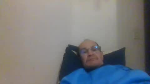 Snapshot of pichoun71 chatting on January 10, 2025, 7:25 am pichoun71 online show from January 10, 2025, 7:25 am