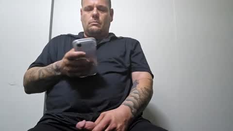 Snapshot of pickleback69 chatting on October 8, 2025, 9:18 am pickleback69 online show from October 8, 2025, 9:18 am