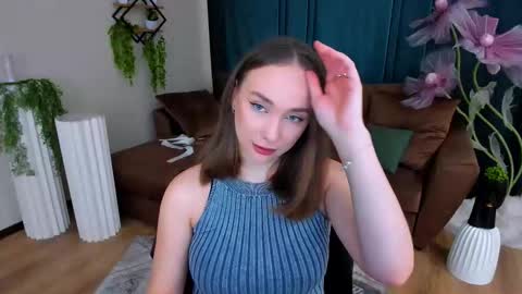 Snapshot of pieceofinspiration chatting on October 19, 2025, 7:03 pm Emelie online show from October 19, 2025, 7:03 pm
