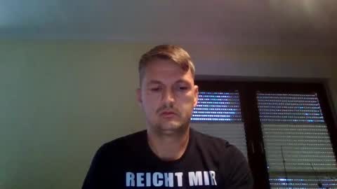 piercingsxxx online show from September 11, 2025, 5:40 am