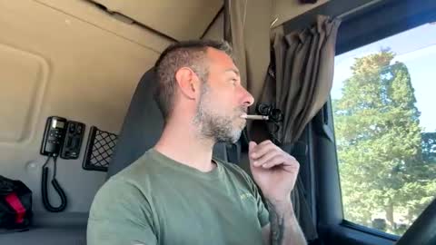 Snapshot of pierotu chatting on October 29, 2025, 9:55 am pierotu online show from October 29, 2025, 9:55 am