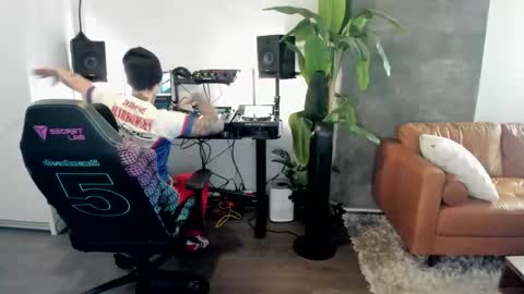 Pierre Fitch online show from March 12, 2025, 10:17 pm