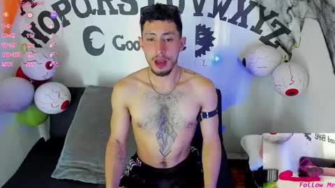 Snapshot of piggy_eddy chatting on October 21, 2025, 4:35 am Eddy Brock... Its a pleasure to talk to... online show from October 21, 2025, 4:35 am