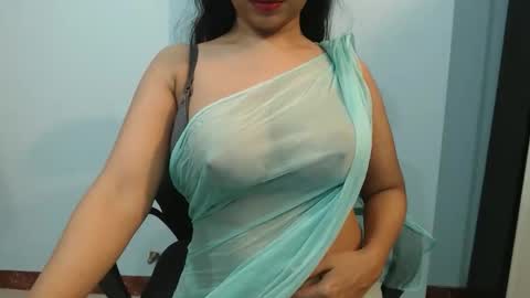 Sayra online show from October 2, 2025, 6:48 pm