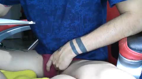 Snapshot of pils001 chatting on September 15, 2025, 9:37 pm Pils online show from September 15, 2025, 9:37 pm