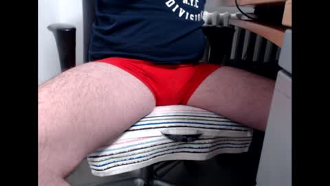 Snapshot of pimmel10 chatting on December 5, 2024, 5:50 pm pimmel10 online show from December 5, 2024, 5:50 pm