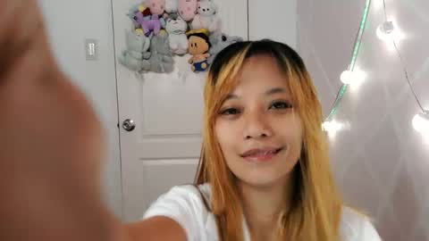 Snapshot of pinay_beauty14 chatting on January 17, 2025, 11:40 pm pinay beauty14 online show from January 17, 2025, 11:40 pm