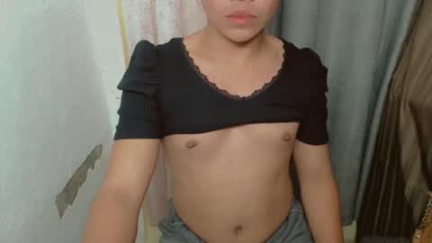 pinay_cristine online show from October 6, 2025, 12:57 pm