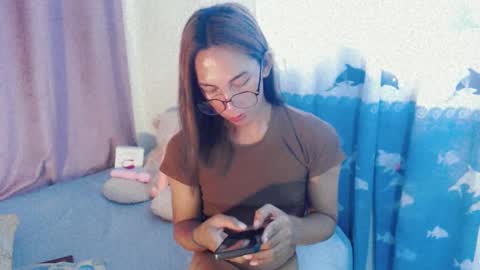 Snapshot of pinay_lucy chatting on February 24, 2025, 3:44 am lucyLove online show from February 24, 2025, 3:44 am