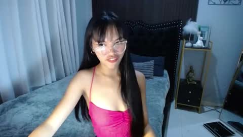 Snapshot of pinay_slutx chatting on March 6, 2025, 10:52 am dee online show from March 6, 2025, 10:52 am
