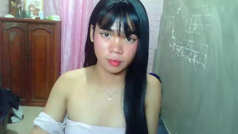 pinayasian_angela online show from December 22, 2025, 6:21 am
