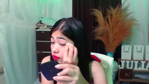 Snapshot of pinaycutie_sylvia chatting on October 30, 2025, 11:27 pm Via online show from October 30, 2025, 11:27 pm