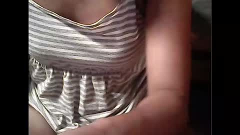 Nica online show from October 19, 2025, 5:08 am