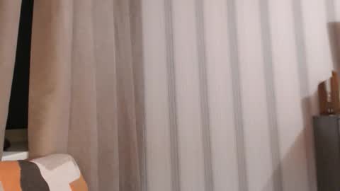       online show from December 2, 2025, 6:58 pm