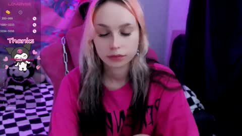 Snapshot of pineapple_dope chatting on October 23, 2025, 10:19 pm Nancy online show from October 23, 2025, 10:19 pm