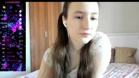 Snapshot of pingviluly chatting on October 25, 2025, 6:32 am pingviluly online show from October 25, 2025, 6:32 am