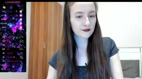 Snapshot of pingviluly chatting on December 15, 2025, 11:36 am pingviluly online show from December 15, 2025, 11:36 am