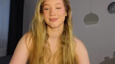   online show from November 10, 2025, 3:05 am