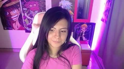 Snapshot of pink_yuii chatting on January 12, 2025, 12:18 am pink_yuii online show from January 12, 2025, 12:18 am