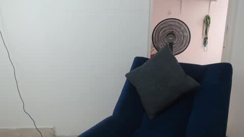 Snapshot of pinkarg chatting on November 5, 2025, 8:20 pm - online show from November 5, 2025, 8:20 pm