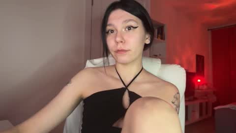 pinkdollylovv online show from February 28, 2025, 10:28 pm