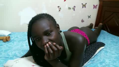 Snapshot of pinkiey_ chatting on November 28, 2025, 9:12 am pinky online show from November 28, 2025, 9:12 am