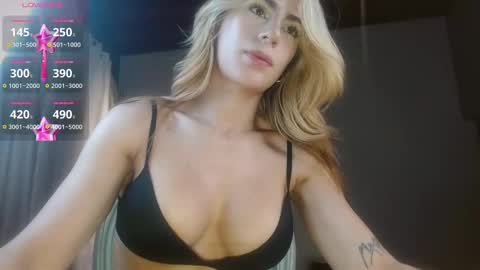 Snapshot of pinkilola chatting on February 14, 2025, 1:56 am Pinkilola online show from February 14, 2025, 1:56 am
