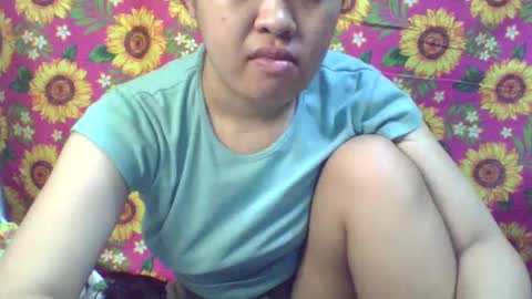 Snapshot of pinkish_shine chatting on February 9, 2025, 9:58 am Hi its me shine online show from February 9, 2025, 9:58 am