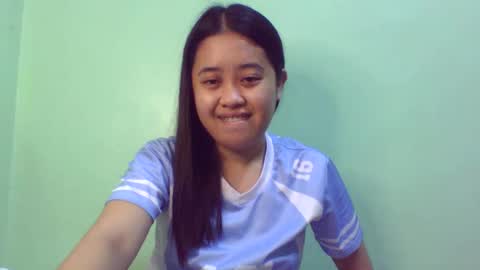 Snapshot of pinkish_shine chatting on February 23, 2025, 5:23 am Hi its me shine online show from February 23, 2025, 5:23 am