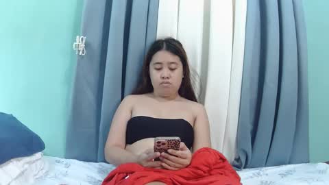 Snapshot of pinkish_shine chatting on September 18, 2025, 1:18 am Hi its me shine online show from September 18, 2025, 1:18 am