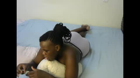 Snapshot of pinky_ebony1 chatting on October 22, 2025, 8:52 pm pinky online show from October 22, 2025, 8:52 pm