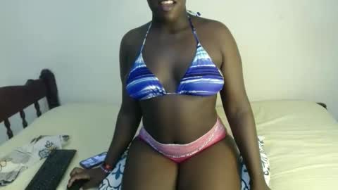 Snapshot of pinky_ebony1 chatting on November 18, 2025, 2:43 pm pinky online show from November 18, 2025, 2:43 pm