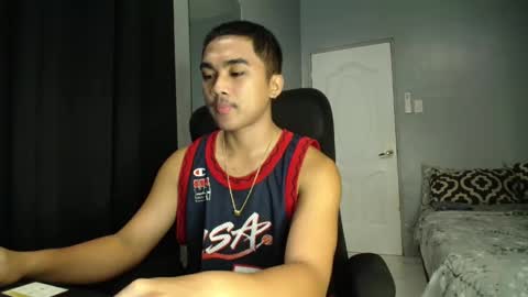 Snapshot of pinoyadriannexxx chatting on October 19, 2025, 2:01 am Adrianne online show from October 19, 2025, 2:01 am