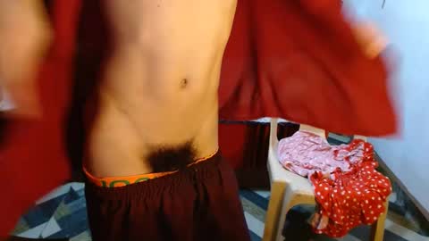 Snapshot of pinoymonstercock_xx chatting on December 6, 2024, 1:29 am WIN WIN JAY AR online show from December 6, 2024, 1:29 am