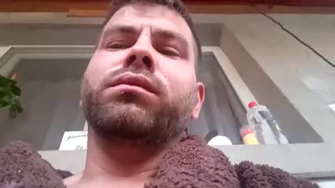 pinzarumarian70 online show from September 14, 2025, 4:33 am