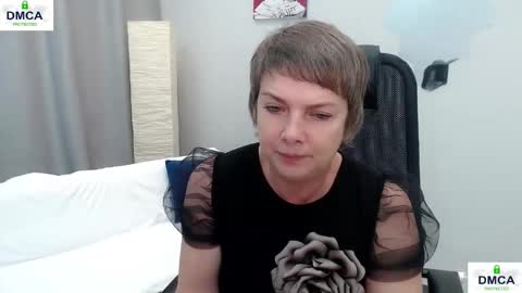 Snapshot of pion_s chatting on November 30, 2025, 7:01 am Bella online show from November 30, 2025, 7:01 am