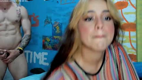 Snapshot of pipeshowtime chatting on March 3, 2025, 2:04 am VALENTINA y PIPE online show from March 3, 2025, 2:04 am