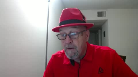 Snapshot of pipewizard chatting on January 21, 2025, 12:04 am pipewizard online show from January 21, 2025, 12:04 am