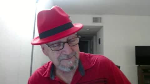 Snapshot of pipewizard chatting on February 10, 2025, 11:23 pm pipewizard online show from February 10, 2025, 11:23 pm