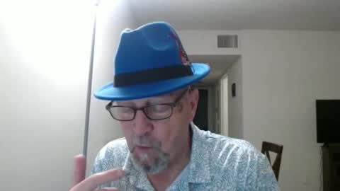 Snapshot of pipewizard chatting on February 27, 2025, 12:43 am pipewizard online show from February 27, 2025, 12:43 am