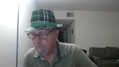 Snapshot of pipewizard chatting on September 15, 2025, 12:10 am pipewizard online show from September 15, 2025, 12:10 am