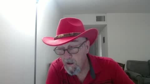 Snapshot of pipewizard chatting on September 22, 2025, 10:45 pm pipewizard online show from September 22, 2025, 10:45 pm