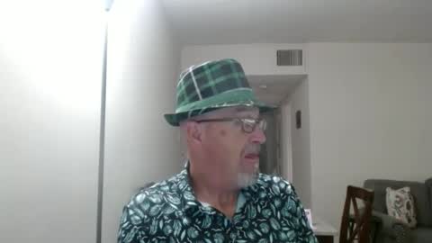 Snapshot of pipewizard chatting on September 30, 2025, 10:59 pm pipewizard online show from September 30, 2025, 10:59 pm