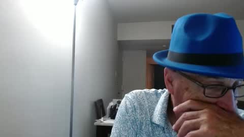 Snapshot of pipewizard chatting on October 16, 2025, 11:06 pm pipewizard online show from October 16, 2025, 11:06 pm