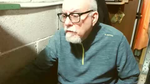 Snapshot of pippetta1 chatting on December 15, 2025, 8:18 am pippetta1 online show from December 15, 2025, 8:18 am