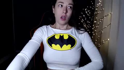 piscesgirl06 online show from January 4, 2025, 5:27 am