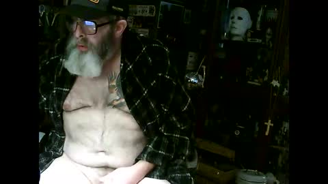 Snapshot of pitman1 chatting on March 12, 2025, 12:57 pm PitMan1 online show from March 12, 2025, 12:57 pm