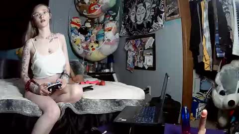 Princess online show from November 9, 2025, 8:01 am