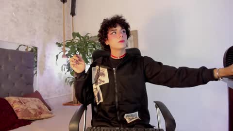 cris online show from January 5, 2025, 2:49 am